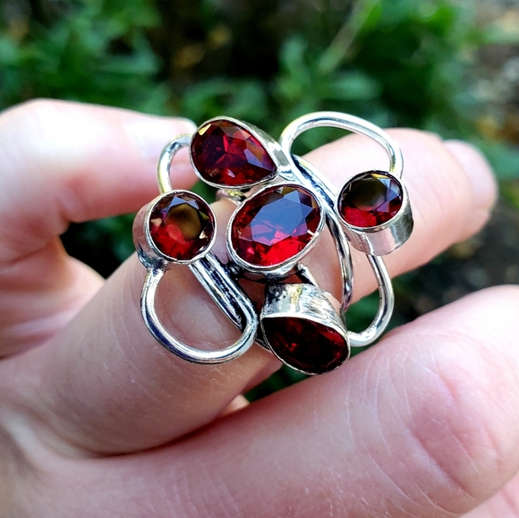 New Twisted Garnet 925 Silver Ring. - Picture 9 of 16